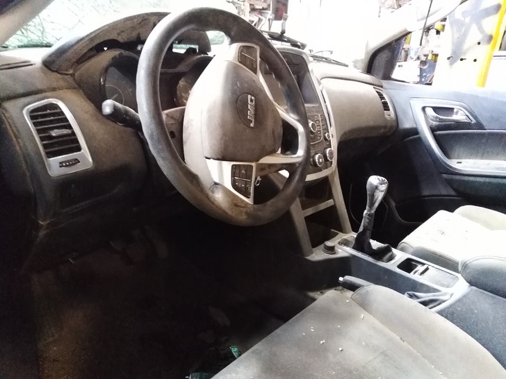 VIDRIO JMC VIGUS 2019  USADO  EN DESARME
